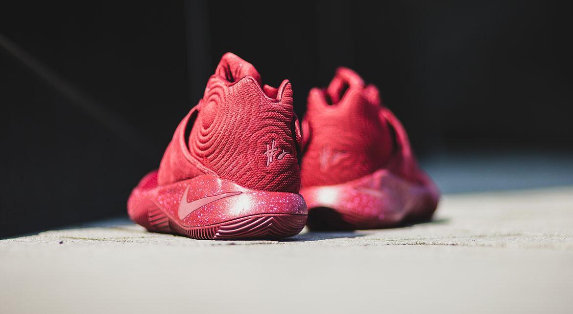 Nike Kyrie 2 